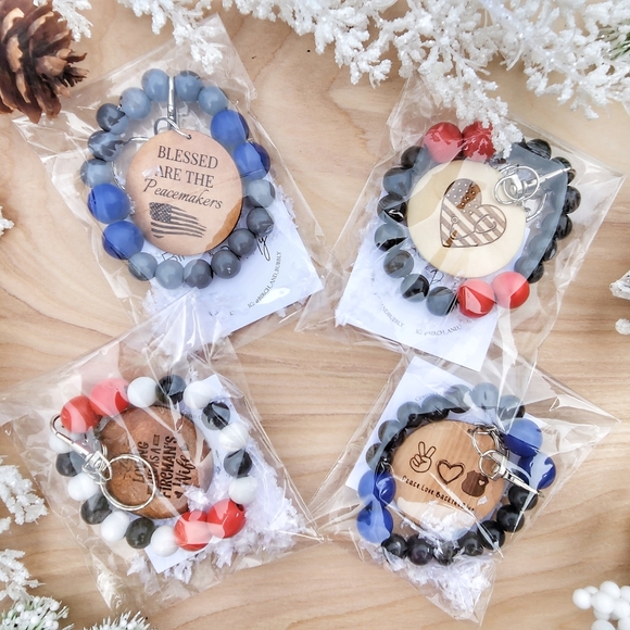 Keychain Wristlet with Laser Engraved Pendant - EMS - Picture 8 of 8